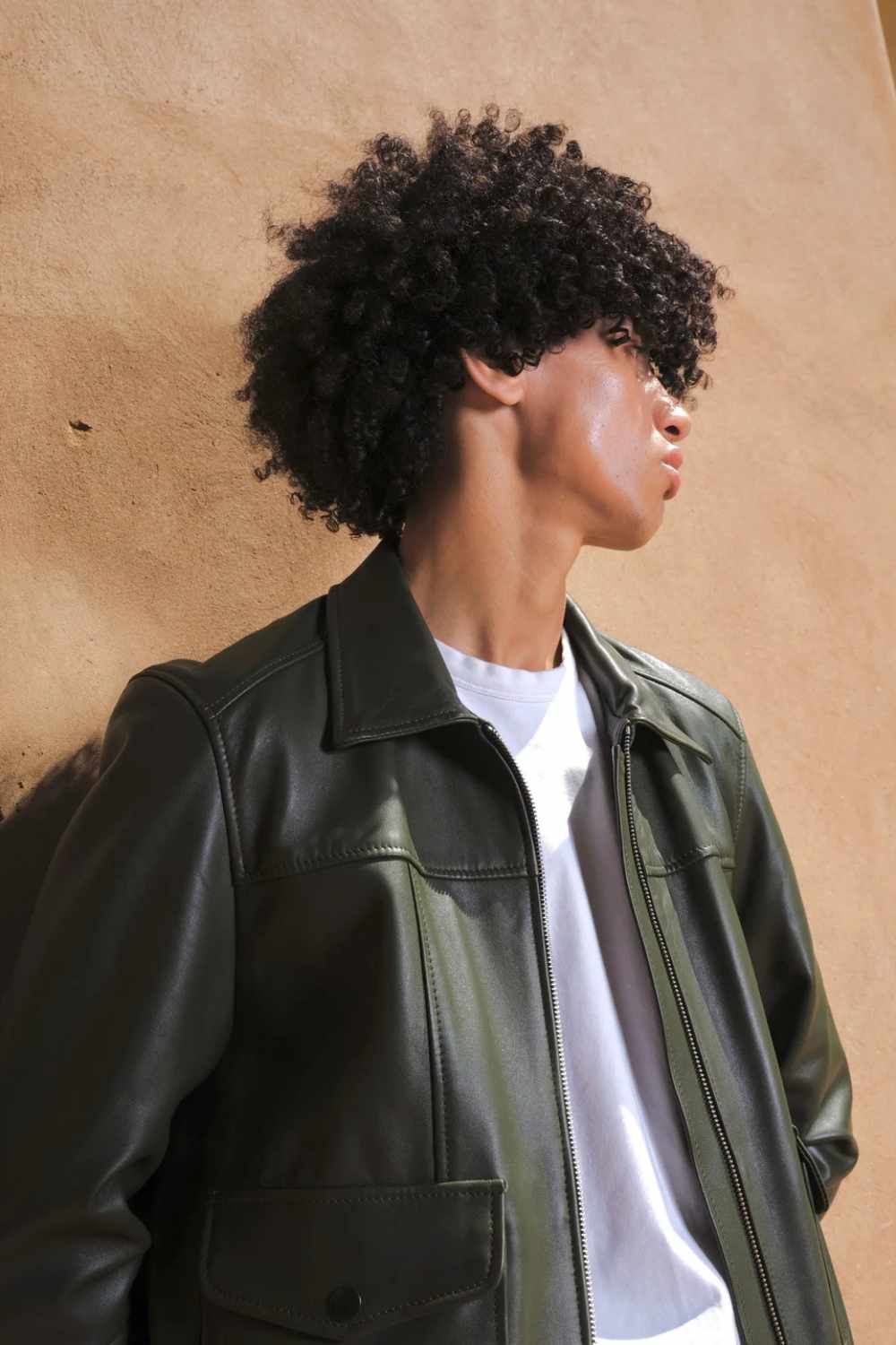 files/Axel_Men_sLeatherTruckerJacketwithFlapPockets-khaki-fontcloseup.jpg